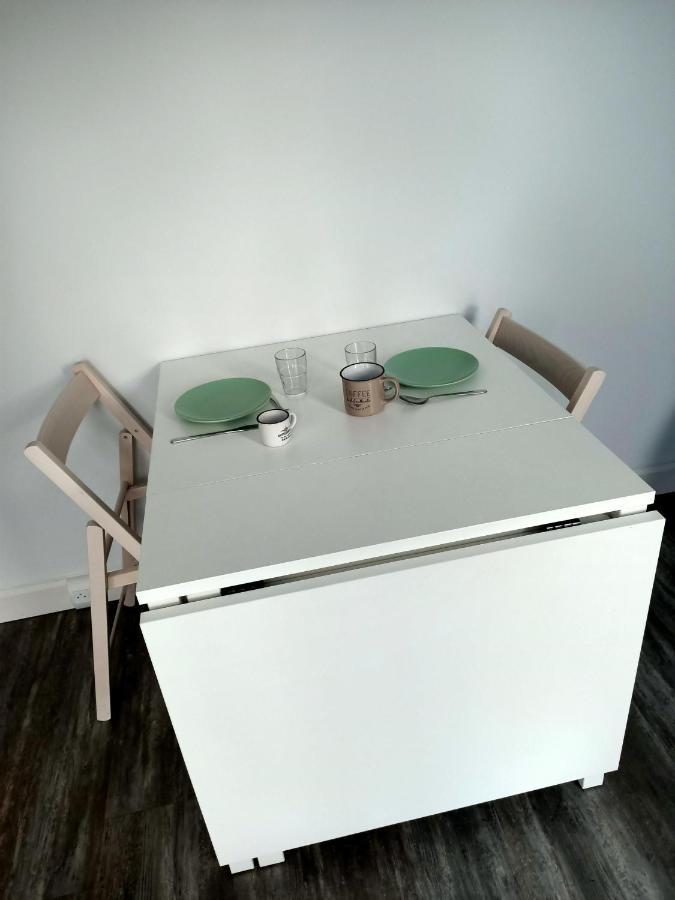 Studio De Jardin "Le Temps D Une Pause" Jusqu'A 4 Personnes En Face Du Beaujolais - Climatisation Et Borne Recharge Vehicule Electrique Montmerle-sur-Saone Exterior foto